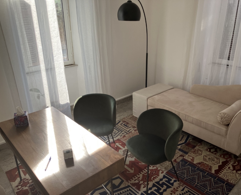 Psicoterapia Psicoanalitica Roma Interno dello studio di psicoterapia psicoanalitica a Roma Piramide